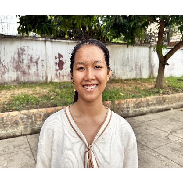 「金のマンゴー」作者