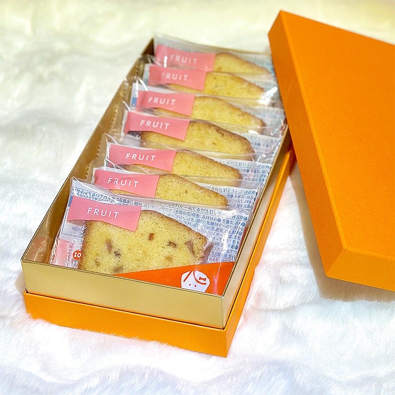 ＜送料込＞ココノパウンド ギフトBOX 7個入り（寄付額121円）　＊フルーツパウンドケーキとコーヒー2種類から7個、組み合わせ自由でギフトボックスに入れさせていただきます。